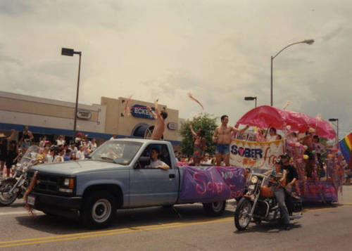 Download the full-sized image of Houston Gay Pride parade