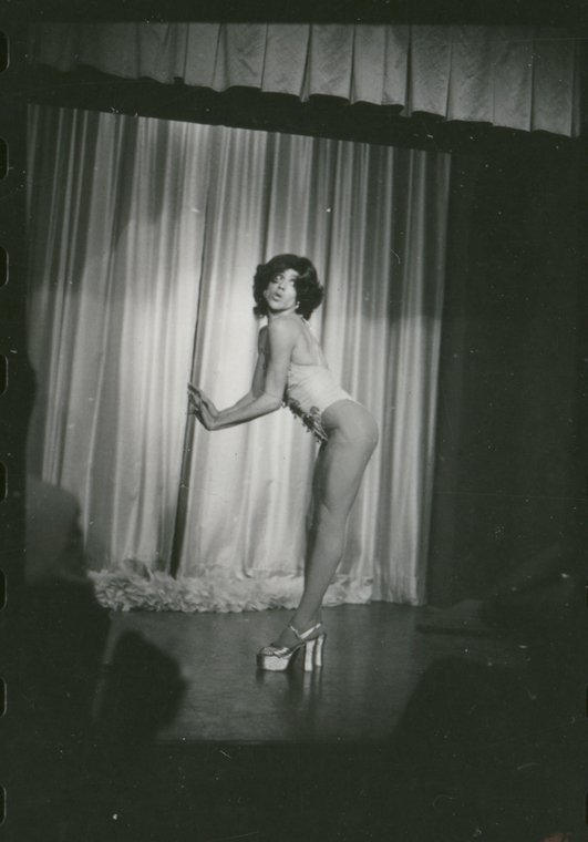 Download the full-sized image of A Photograph of a Cabaret Performer (no. 131)
