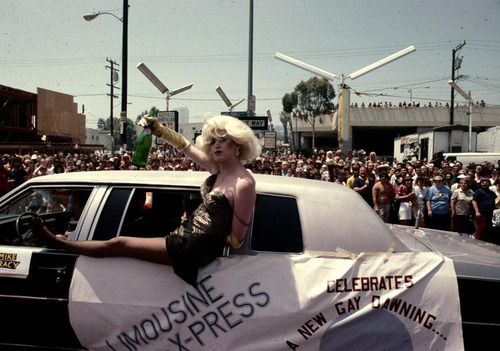 Download the full-sized image of Drag Queen in Limousine