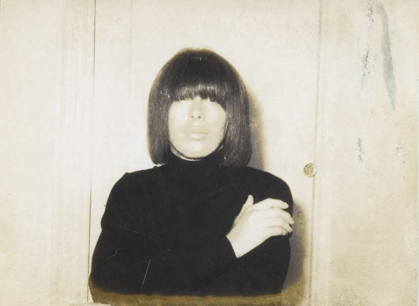 Download the full-sized image of Person Wearing Bob and Turtleneck
