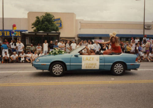 Download the full-sized image of Houston Gay Pride parade