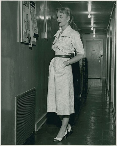Download the full-sized image of Christine Jorgensen Visits the Kinsey Institute