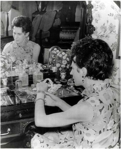 Download the full-sized image of Dawn Pepita Hall at Her Dressing Table (November 22, 1968)