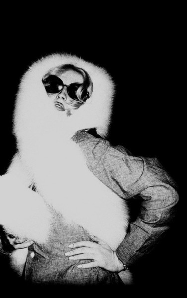 Download the full-sized image of Candy Darling posing in fur