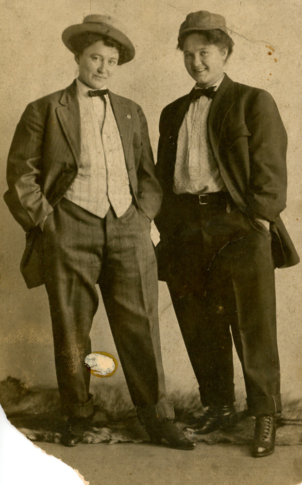 Download the full-sized image of Two Unidentified Crossdressers, Early 1900s